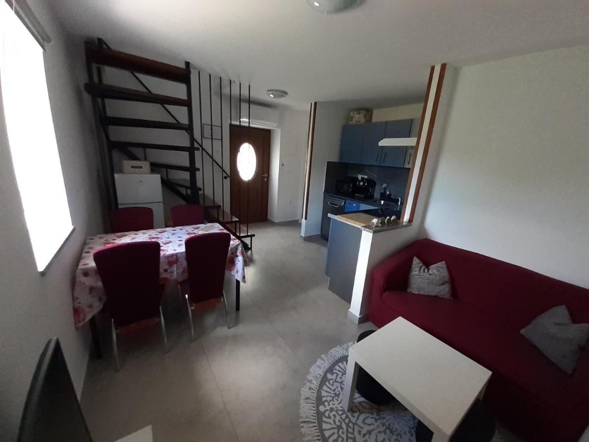 Apartman Sunset Пломин Екстериор снимка